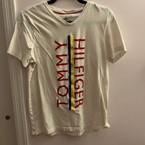 Tommy Hilfiger white t shirt